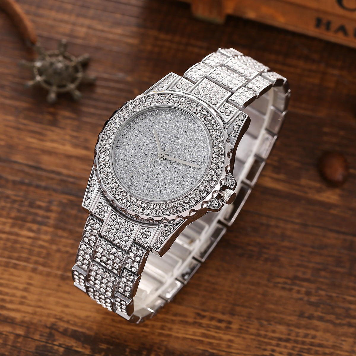 Diamond-studded watch set