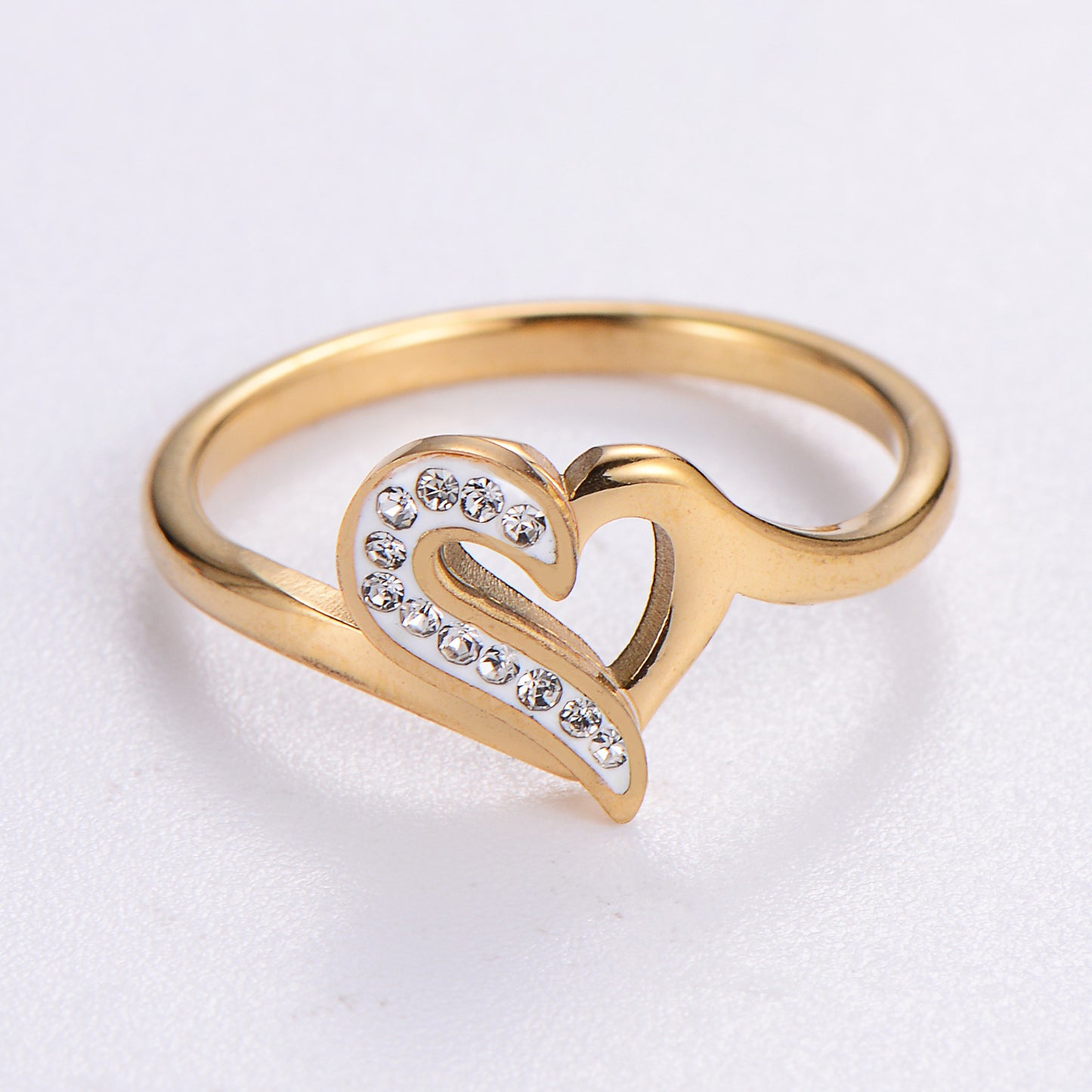 Creative Heart Retro Fashion Inlaid Stainless Steel Ring