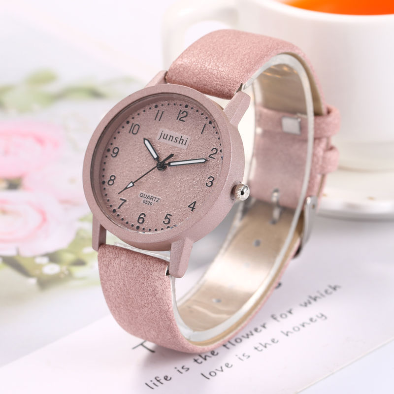 Casual fashion men and women couple quartz watches