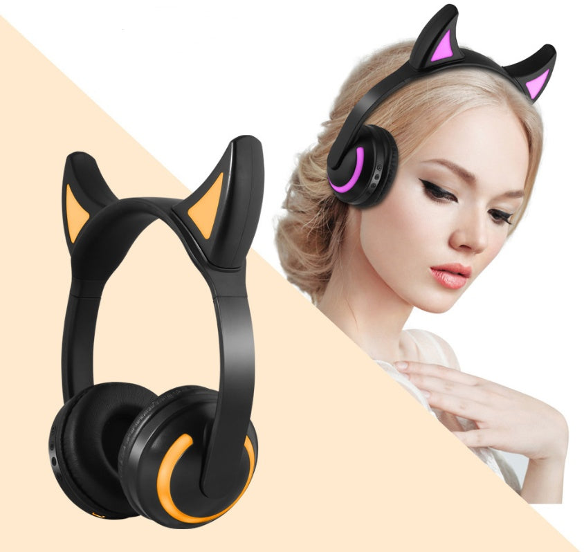 Hot Explosive Headphones Wireless Bluetooth Cat Ears Headphones Noise Reduction Live Breathing Lights Glare