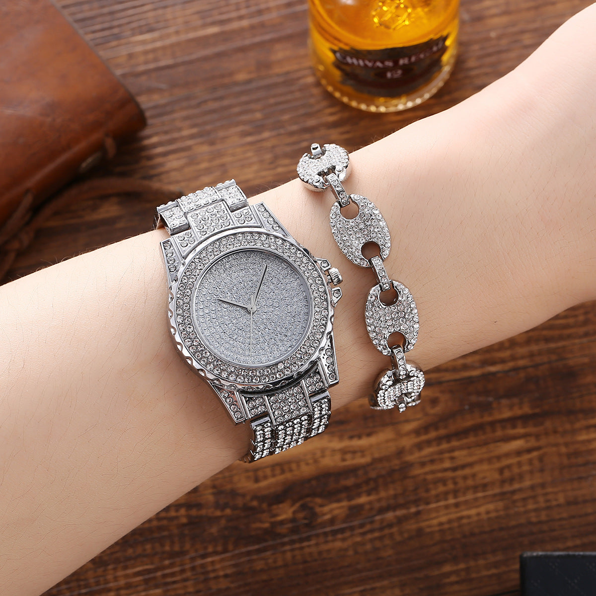 Diamond-studded watch set