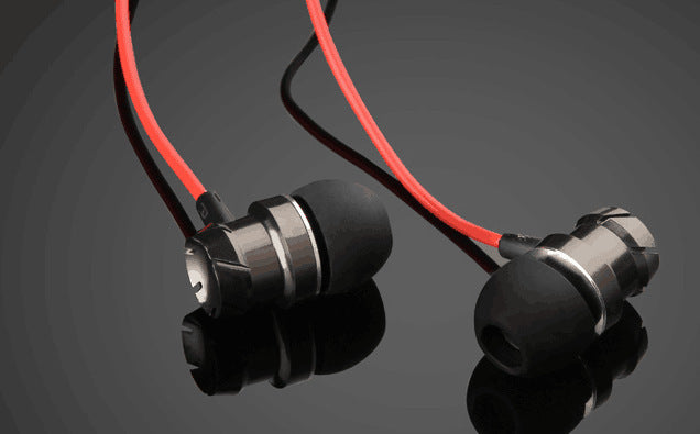 The metal In-Ear Earphones turbo bass with wheat line MP3 general computer mobile phone headset wholesale