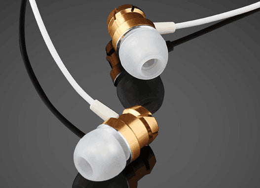 The metal In-Ear Earphones turbo bass with wheat line MP3 general computer mobile phone headset wholesale