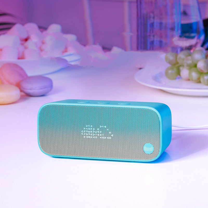 Elf sugar cube artificial intelligence speaker