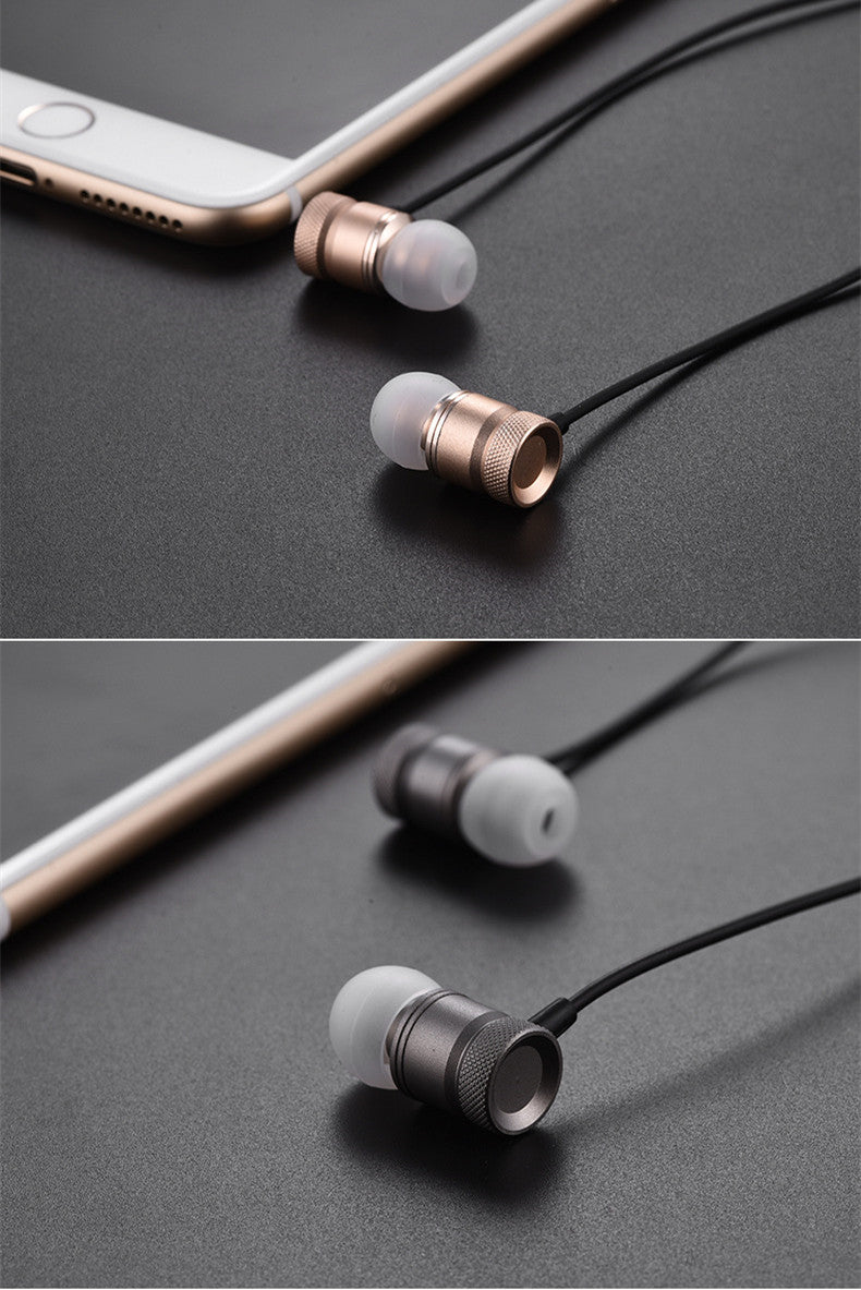 In-ear music video headphones