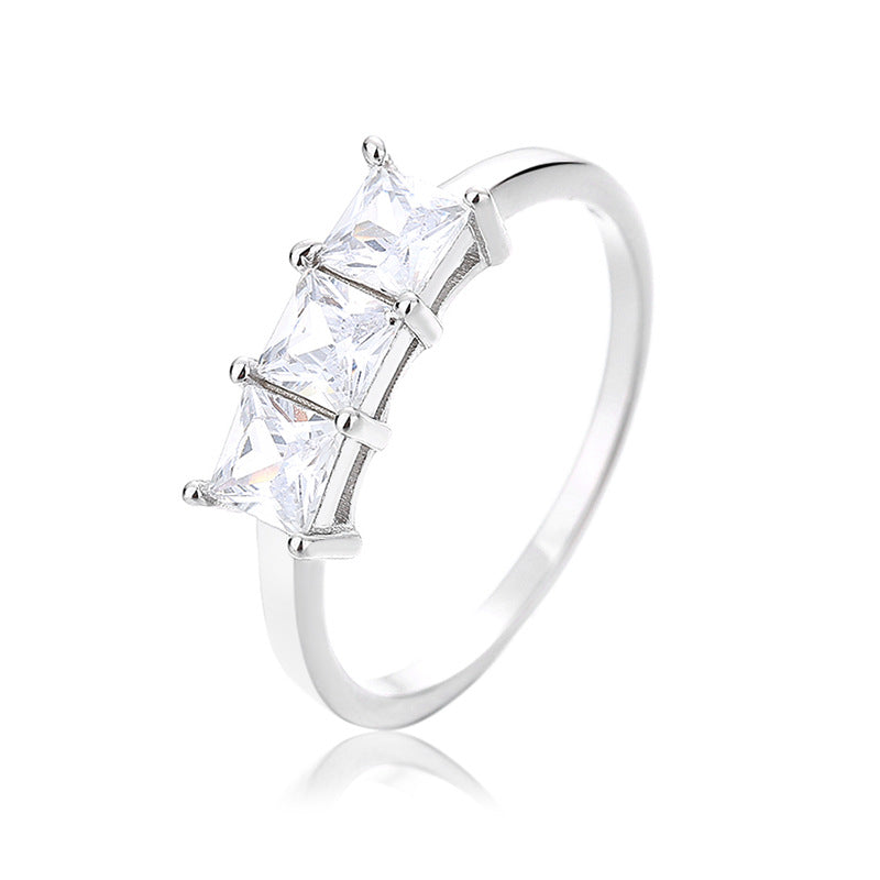 Female Niche Zircon 925 Silver Ring