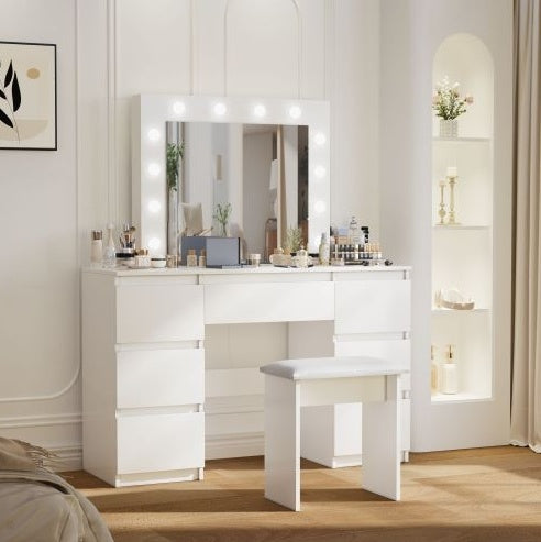 Large White Vanity Tables With Mirror And Light