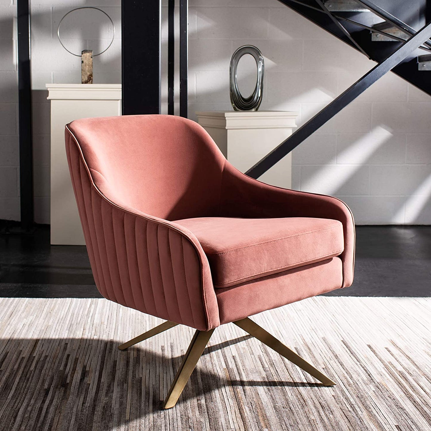 Couture Home Leyla Mid-Century Dusty Rose Velvet Swivel Accent Chair